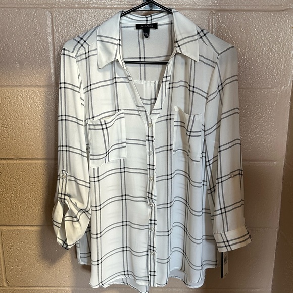 NWOT A. Byer - White/Black Lightweight Button Down Long Sleeve Shirt - Picture 2 of 4